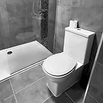 Kcm Urban Retreats Apartament *