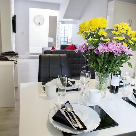 Kcm Urban Retreats *