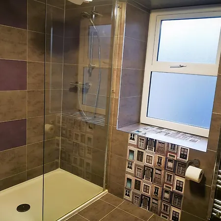 Kcm Urban Retreats كوب