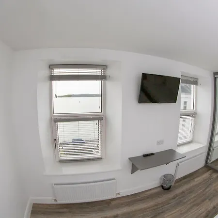 Apartment Kcm Urban Retreats *