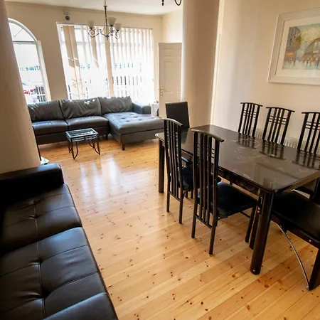 Kcm Urban Retreats * קוב