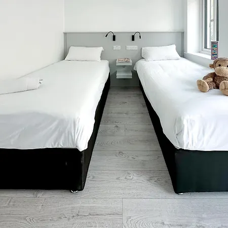 Апартаменты Kcm Urban Retreats