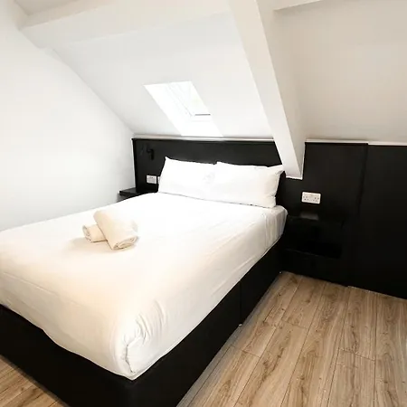 Kcm Urban Retreats דירה *