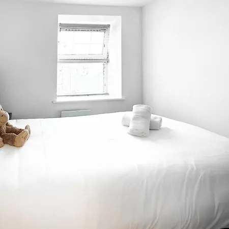 Kcm Urban Retreats Апартаменты *