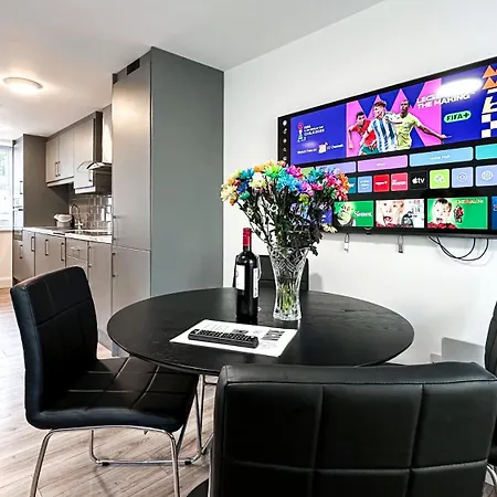 דירה Kcm Urban Retreats