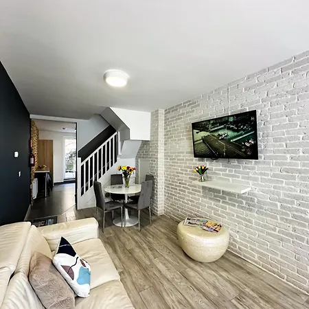 Kcm Urban Retreats קוב