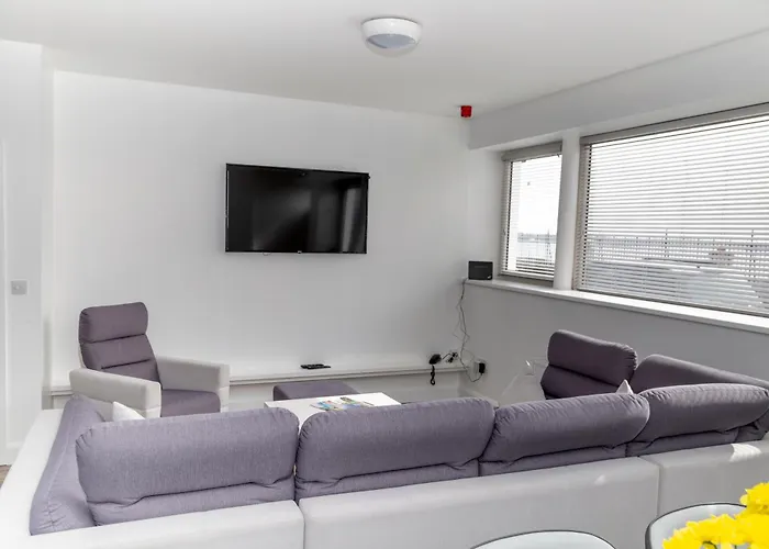 Kcm Urban Retreats Cobh