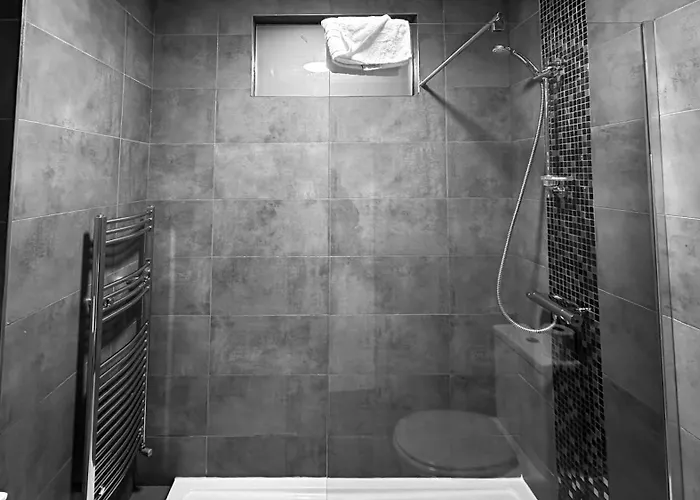 Kcm Urban Retreats * Cobh