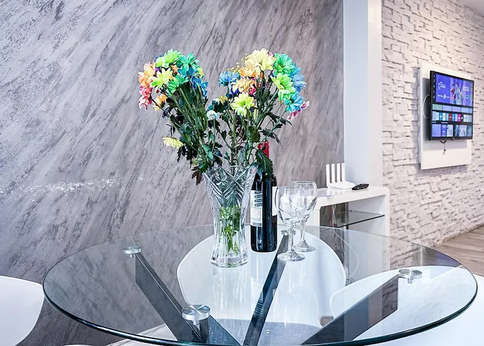 Kcm Urban Retreats * Cobh